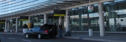 Limousines - Pearsons Airport - Toronto